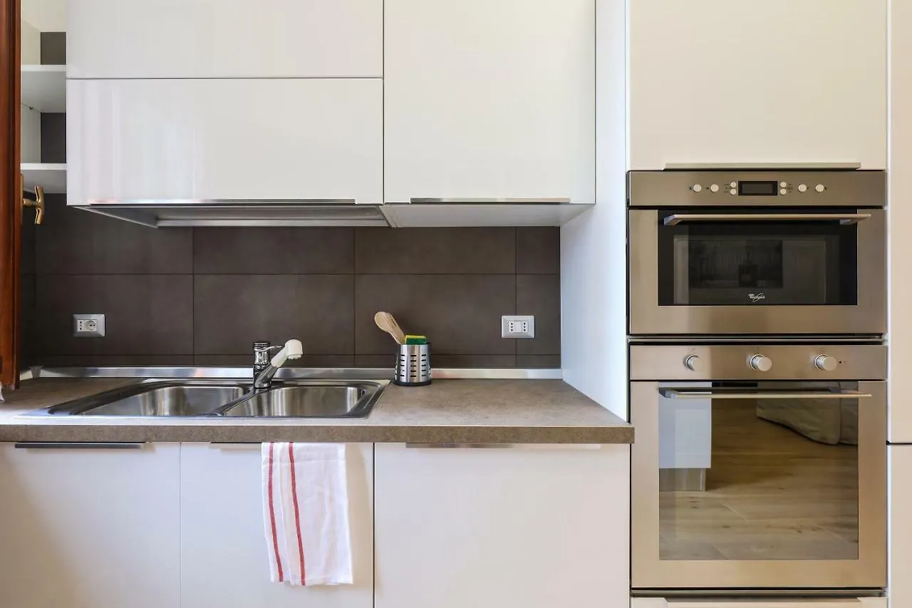 Primopiano - Sammartini Apartment Milan Italy