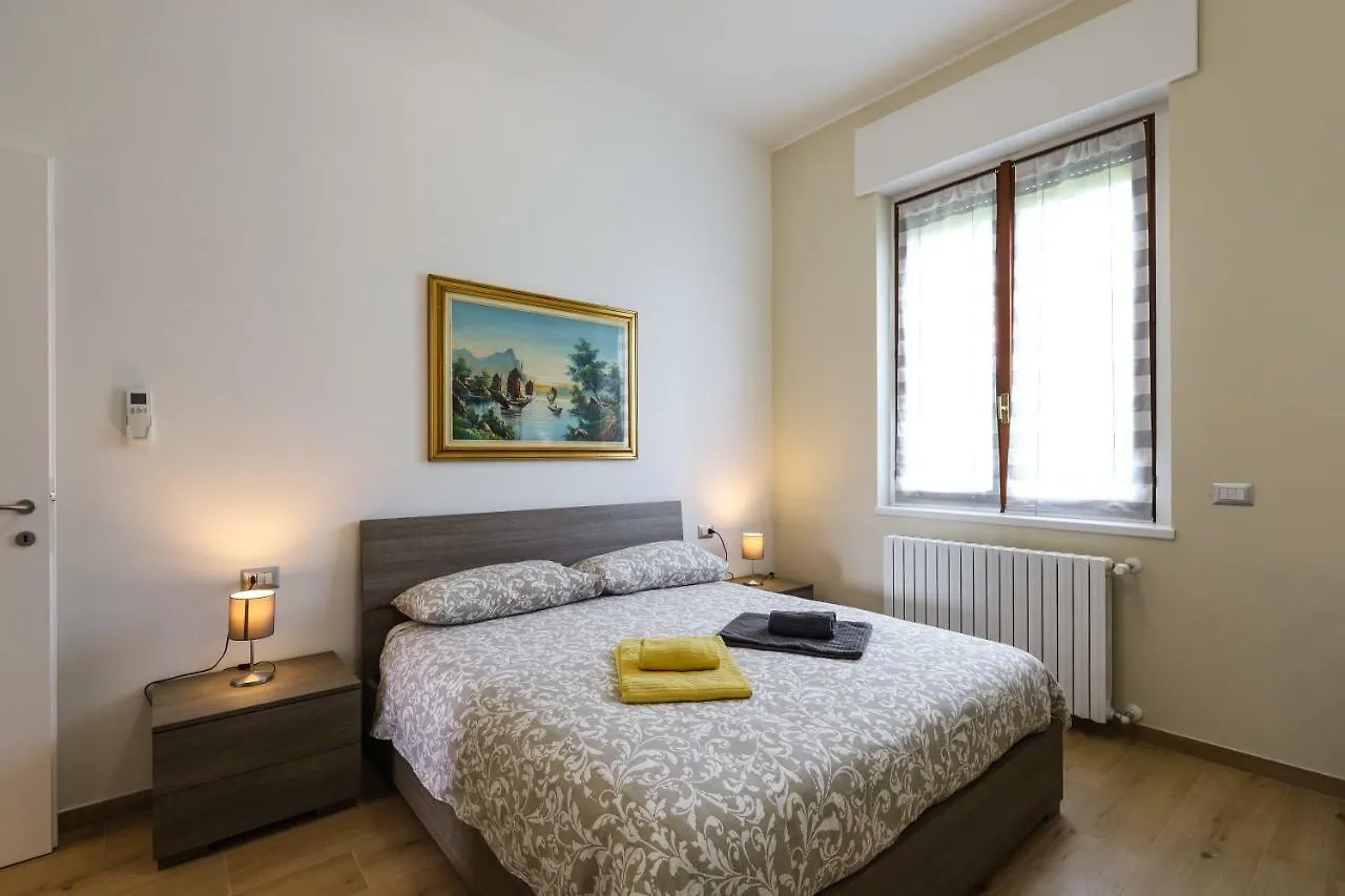 Primopiano - Sammartini Apartment Milan 0*,