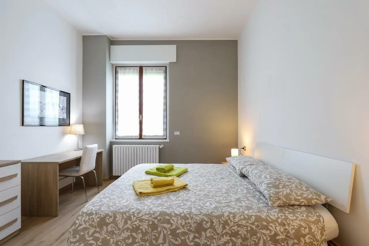 Primopiano - Sammartini Apartment Milan 0*,